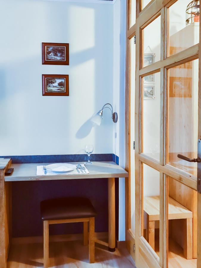 Golden Wood Apartments Plzen Bagian luar foto