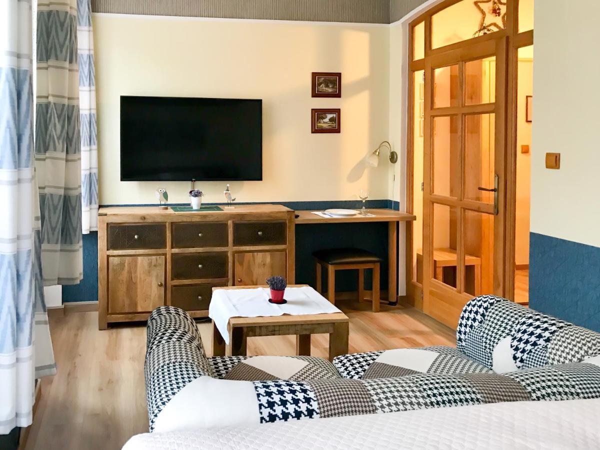 Golden Wood Apartments Plzen Bagian luar foto